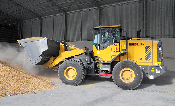 BÜYÜK MAKİNE BÜYÜK KOVA DAHA ÇOK İŞ